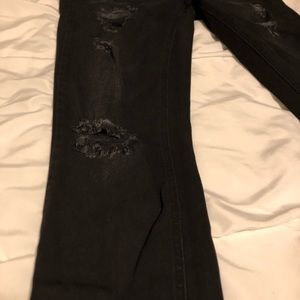 Maurices Pants - Maurices SMALL REGULAR Jeggings BLACK w HOLES Maurices Pants - Maurices SMALL REGULAR Jeggings BLACK w HOLES